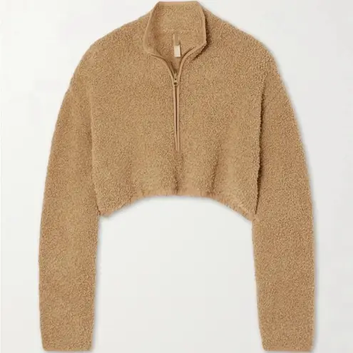 SKIMS Teddy Crop Sweater
Pullover Knit Long Sleeve Comfy
Cozy Loungewear Sz L XL