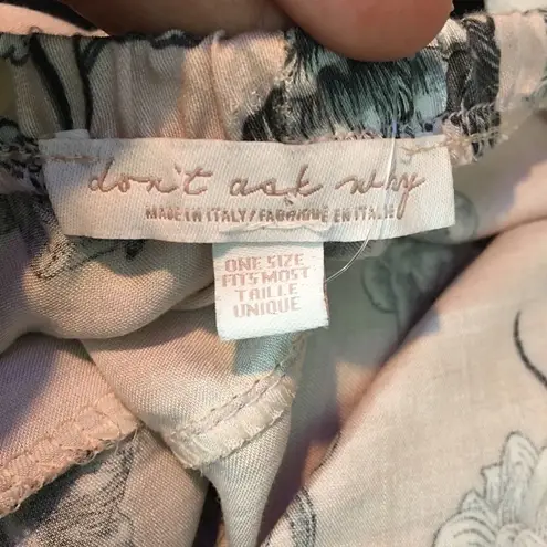 Don’t ask why Italian off the shoulder floral top Pink Size undefined