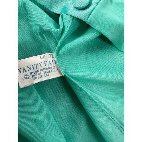 Vanity Fair Vintage  Size 32 Green Nylon Two Piece Nightgown Robe Set Button