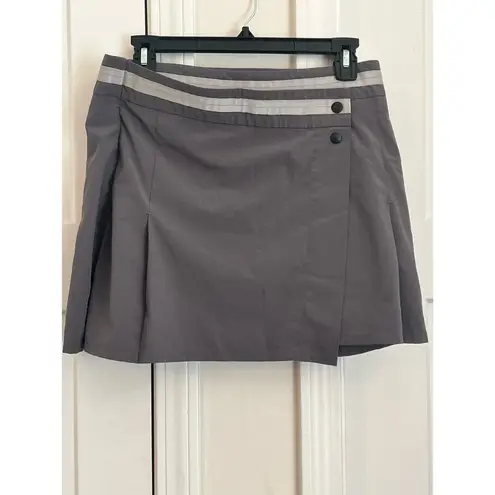 Oakley  wrap skort gray size 4