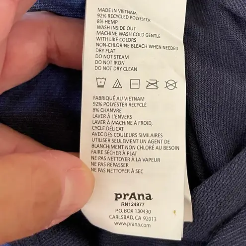 prAna Women’s blue long sleeve athleisure lightweight shirt Large