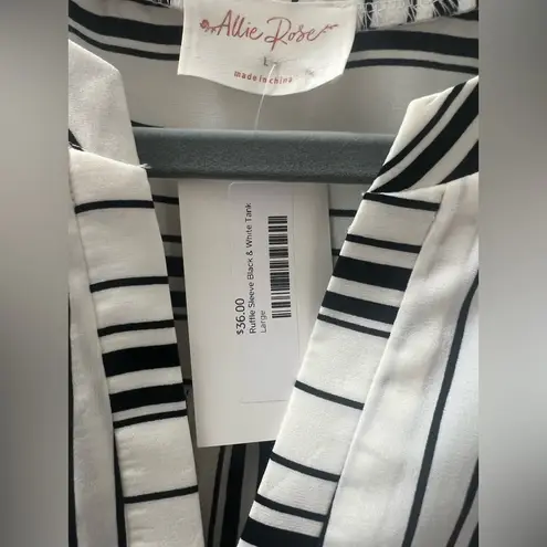 Allie Rose NWT Women’s Ruffle Sleeve Black and White Tank Size Large