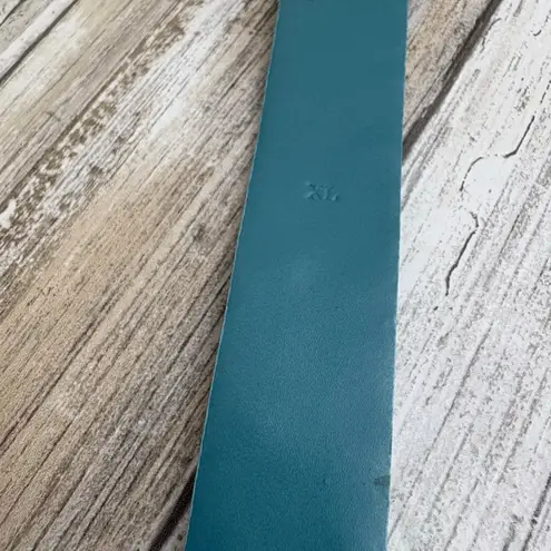 IZOD Leather Belt Sz XL Blue Studded Embossed Western Boho Cowgirl 36”