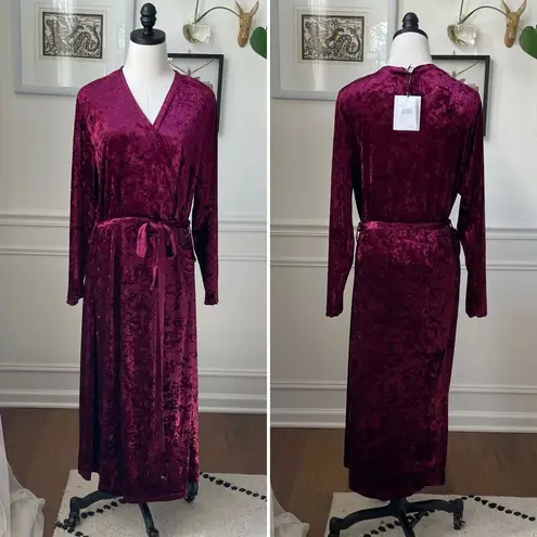 Glamorous NWT Curve Burgundy Crushed Velvet Wrap Dress $119 16