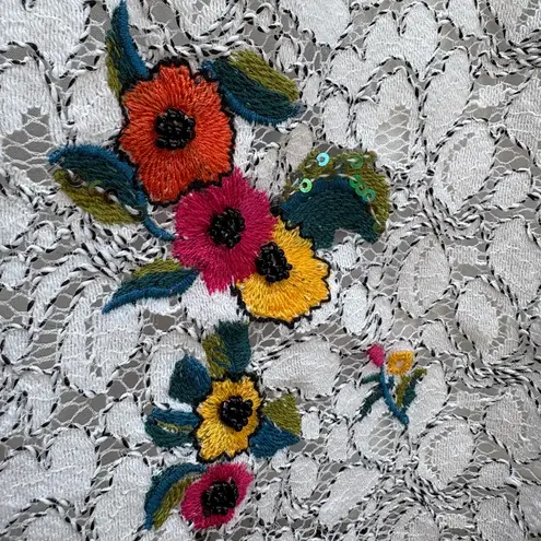 Maeve Anthropologie Maci White Lace Top with Floral Multi-Color Embroidery