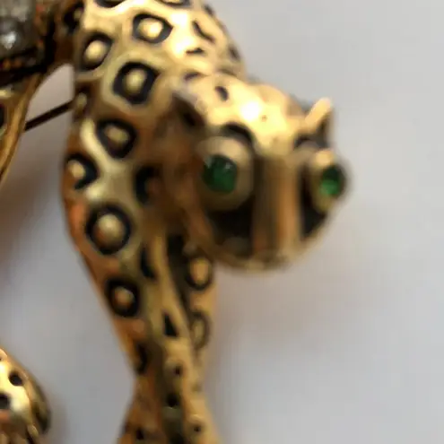 Vintage Leopard/Cheetah Rhinestone Pin Gold Black Brooch Arch Back Tail moves