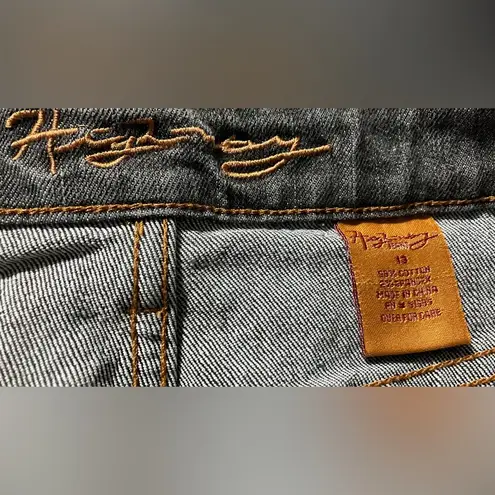 Black Mini Skirt with Frayed Hem for Night Out Gray Size undefined