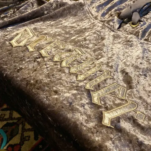 Essue Velvety Cropped Sweatshirt DREAMER hoodie,