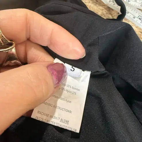 Amazon  high-performance gym shorts high waisted workout