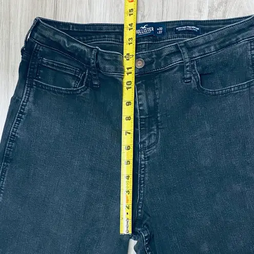 Hollister  Ultra High-Rise Mom Jeans - 15R (32x27)