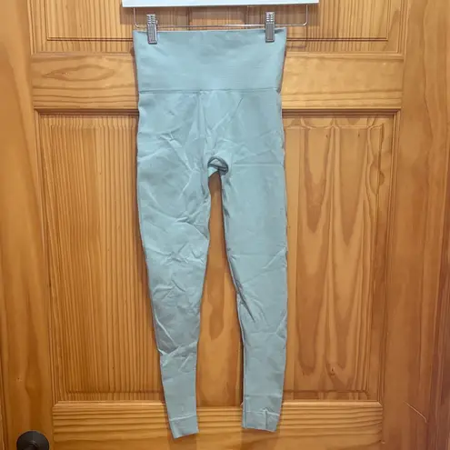 Set Active Size XS Light Blue High-Rise Activewear Leggings