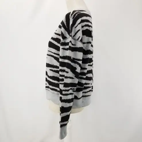 Arizona Jeans ✨ Arizona Tiger Stripe French Terry Sweatshirt ✨