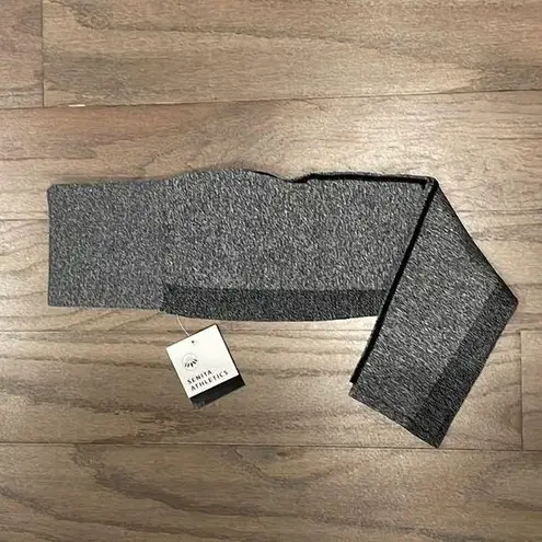 Senita Athletics NWT Seamless Capri Leggings - Size XS