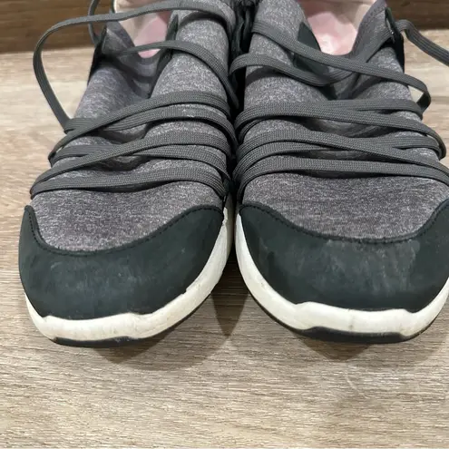 OluKai Mikilua Li Sneakers Women's size 9 Gray