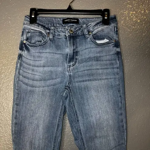 Ashley Mason Share Similar items ca6942d0-a3b3-462c-bbab-07550fa5c28dS29669462-8e2c-4cc9-85f2