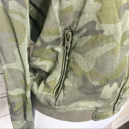 Mossimo Army Green Camo Bomber Jacket Size XS