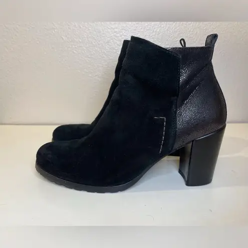 Paul Green Women’s Black Heeled Ankle Boots Sleek Design Size 9