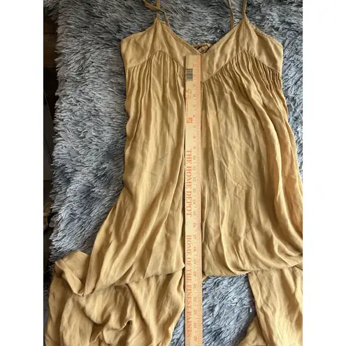 Indah NWT  Size XSmall - Scarlet Palazzo Jumpsuit Mole Halter Neck Flared Leg