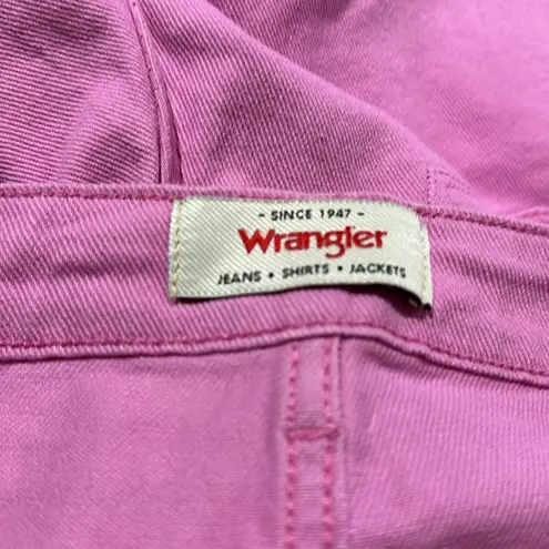 Wrangler NWT  Women's High-Rise Vintage Cutoff Jean Shorts Pink