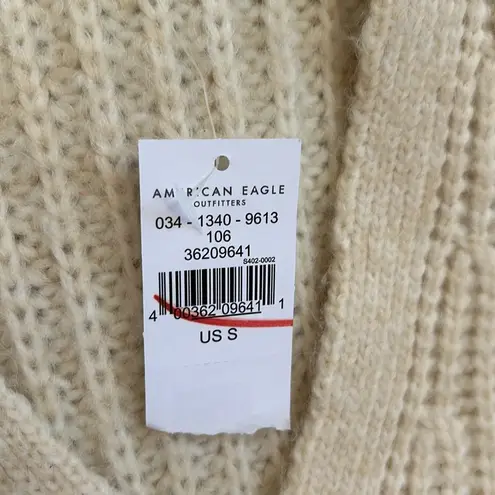 American Eagle NWT Aeo Oversized V-Neck cream cableknit chunky button down Cardigan sweater S​