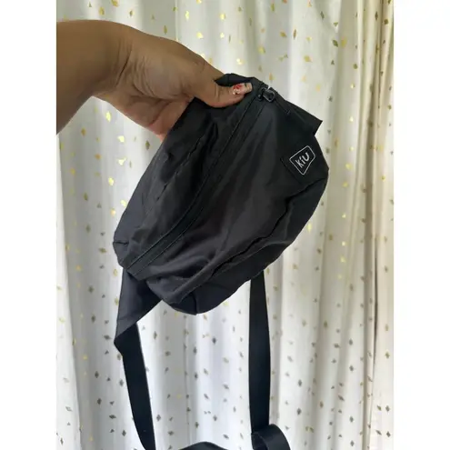 Kiu Unisex Black Nylon Waterproof Crossbody Adjustable Sling Fanny Belt Bag - Image 2