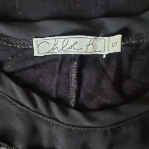 Chloe K Black and White Sleeveless Blouse