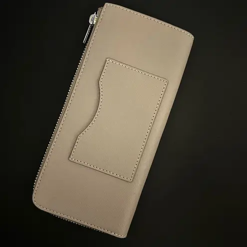 Tory Burch  Emerson Zip Wallet