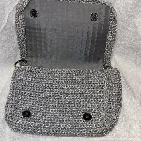 GRAY (SILVER) CROCHETED FABRIC CROSSBODY BUBBLE LIKE DESIGN
