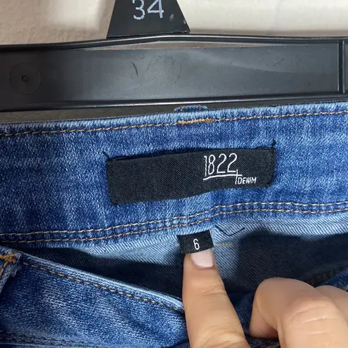 1822 Denim Mid-rise mid wash slim straight leg ankle faded jeans size 6