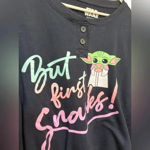 Star Wars baby yoda black sweatshirt