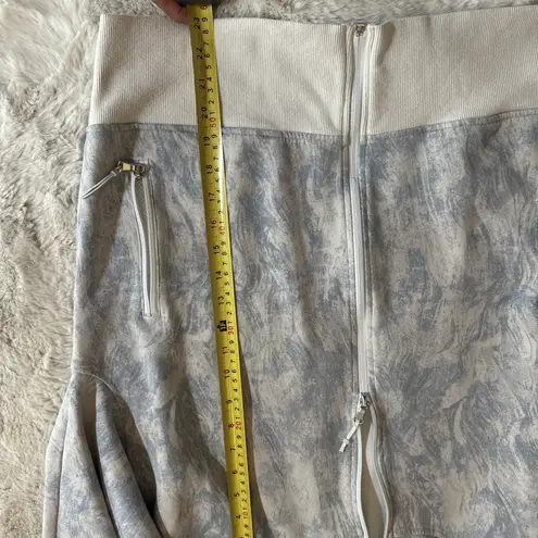 Old Navy  Womens Dynamic Fleece Zip Hoodie Size L‎ Smokey