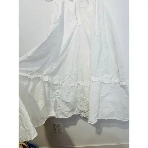 BY ANTHROPOLOGY White V