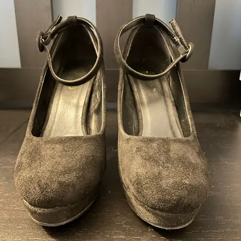 McKoine Black Platform Mary Jane Round Toe Pumps Women’s Size EUR 38