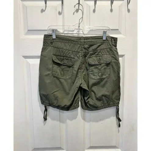 Calvin Klein  Shorts‎ Size 6 Olive Khaki Cotton Flat Front Pockets
