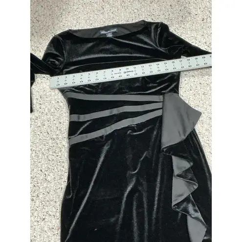 American Living Woman’s Size 4 Black Ruffled Velvet Long Sleeve Sheath Dress
