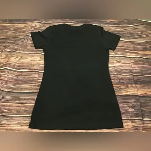 Concrete beach brewery woman’s shirt size small Red