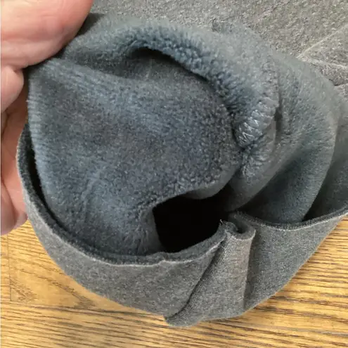Hem & Thread fleece pants. Size Large. Charcoal gray.