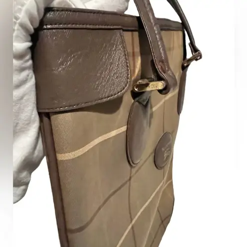 Burberry  vintage classic plaid canvas tote with‎ leather trim w/coa