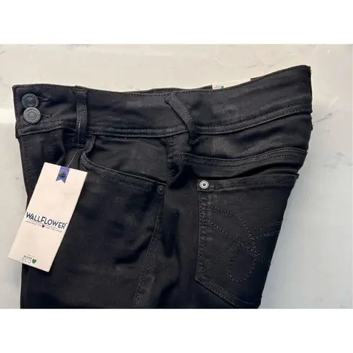 Wallflower Logan Black Mid