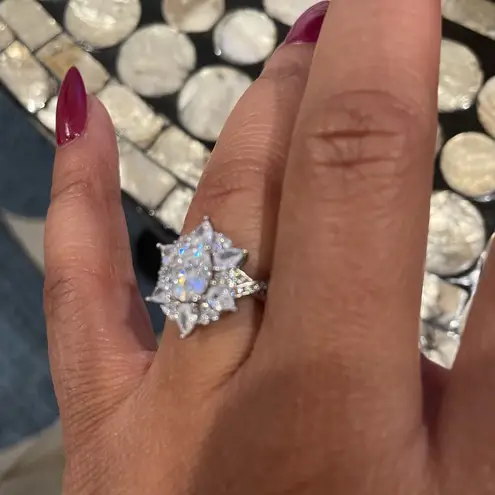 EST retail $975 Mossinaite Lab Diamond .925 Silver 2ct Diamond Starburst Ring