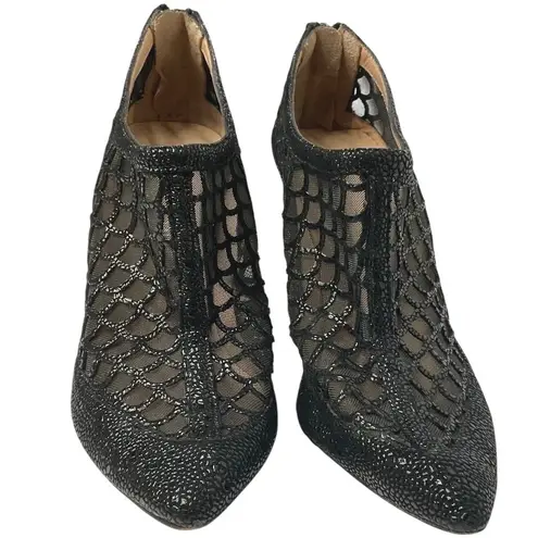 Carmen Marc Valvo Booties Mesh Stiletto Heels Pointed Toe Black Size 7