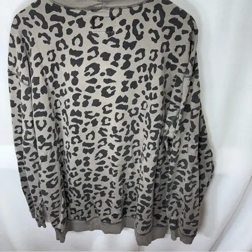 Gray Leopard Print Sweatshirt with Pink 'Babe' Design Size XL