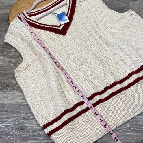 Abound Nwt  preppy sweater vest pullover cable knit cream & maroon