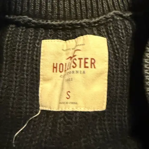 Hollister  Cold Shoulder Shaker Stitch Crew Neck Stretch Women's Sweater Small