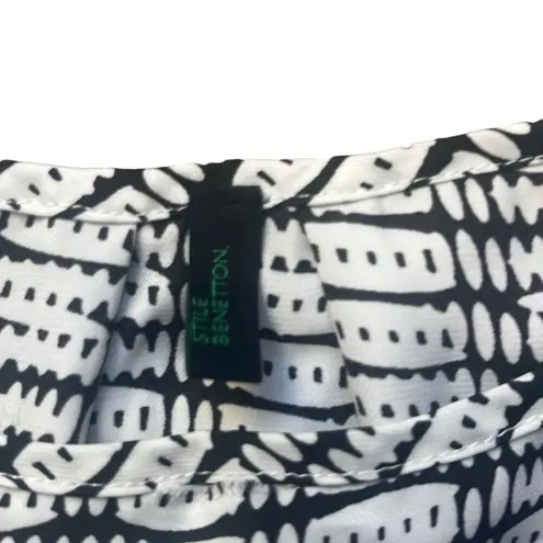 United Colors Of Benetton Benetton Black White Geometric Abstract Print Flowy Top XS Workwear Office Work
