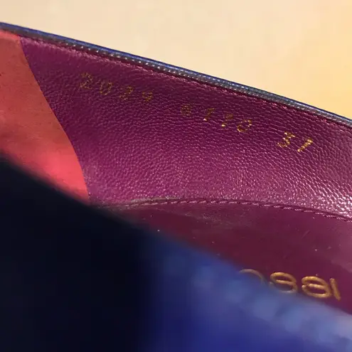 Sergio Rossi BLUE LEATHER CLASSIC PUMPS WITH WOODEN HEELS (37)