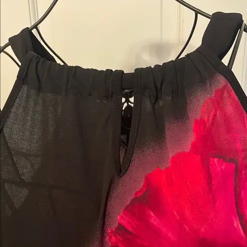 Studio Y 🥀🥀🥀3for12$🥀🥀🥀Floral Black and Red Women's Top