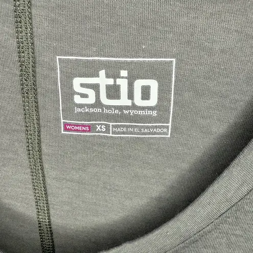 Stio Women's Charcoal Short Sleeve Tee Gray Size XS