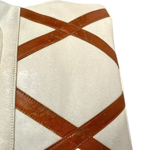 Vintage Ivory White Leather Criss