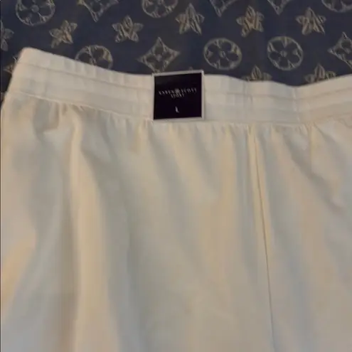 Karen Scott White Athletic Shorts with Elastic Waistband